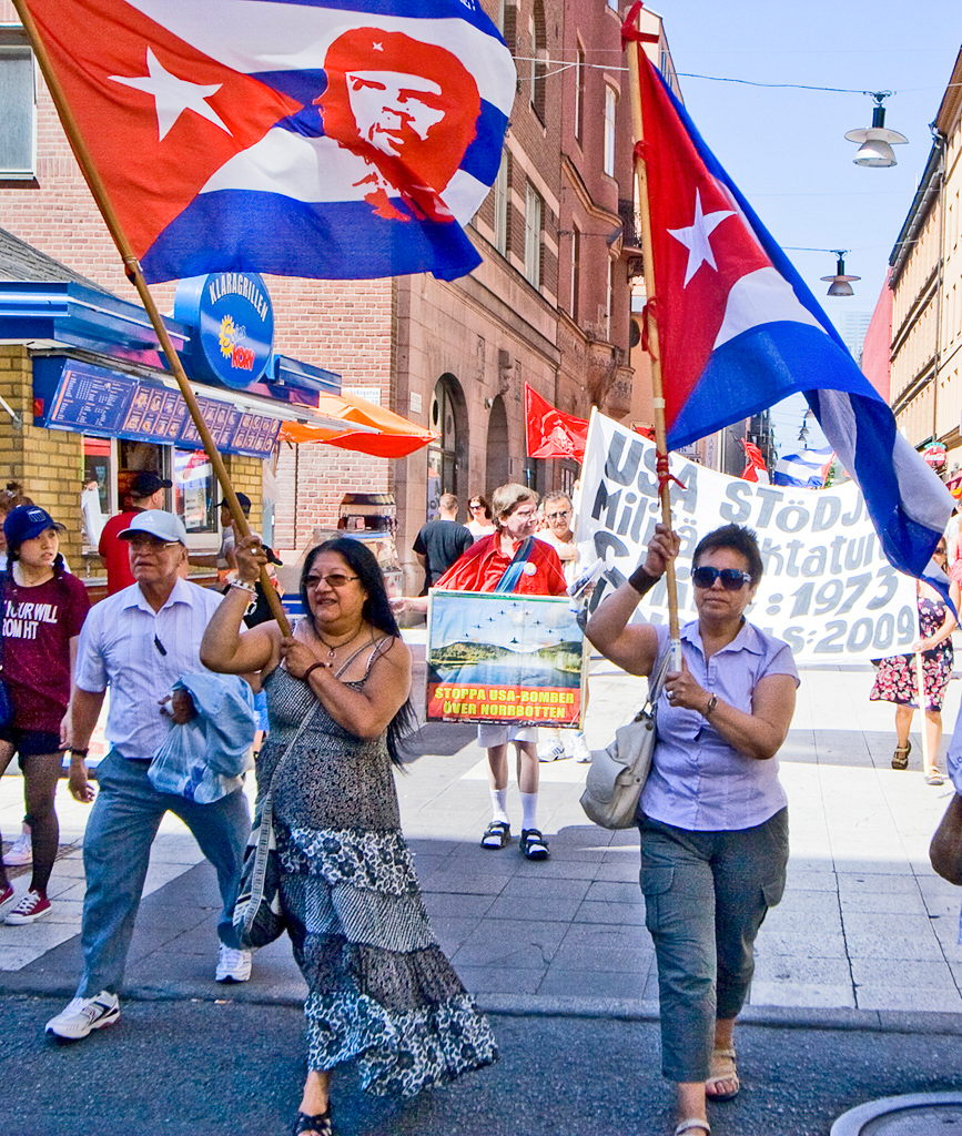 Kubas flagga brukar vara med i många demonstrationer.
