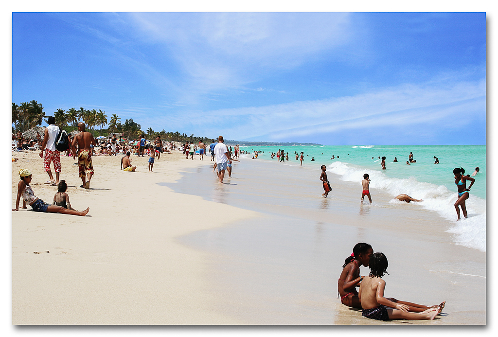 Kubanernas egen playa Santa Maria utanför Havanna.